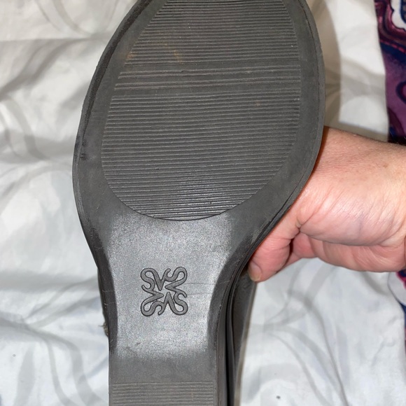 EUC SIZE 7-8 VEGAN LEATHER WEDGE BOOTIES - Picture 8 of 8